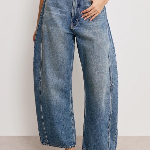 Good American Extreme Barrel Jeans - Picture 1 of 8
